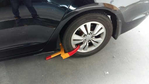 Wheel clamp for cars and motorbike